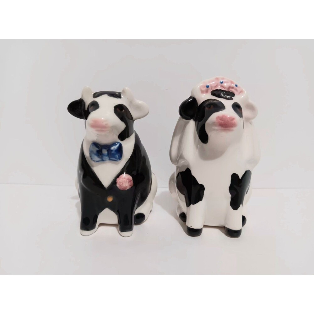 Cows Wedding Couple Black White Salt / Pepper Shakers Ceramic